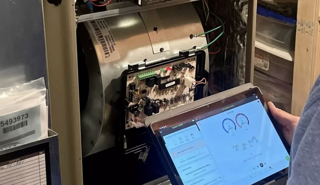 Thermostat clicks but furnace doesn't turn on [Solved].